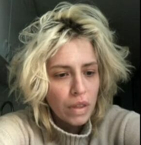 Juli Karzanova dokumentiert den Alltag in der vom Krieg zerrütteten Stadt Tschernihiw in der Ukraine.