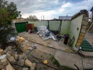 Auch die Garage von Stepevoy wurde komplett zerstört.